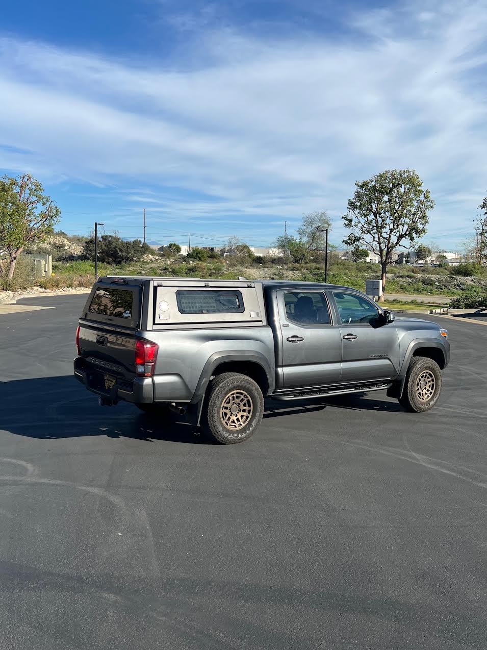 OVS Expedition PRO+ Stainless Steel Truck Cap with Full Windows for 2016-2023 Toyota Tacoma 5ft
