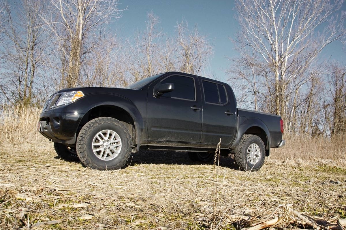 Rough Country 2.5 Inch Leveling Kit for 2005-2015 Nissan Frontier/Xterra