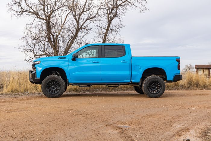 ReadyLIFT 8" MAX3.3 Suspension System with Falcon Adjustable Shocks for 2019-2024 Chevrolet/GMC Silverado 1500/Sierra 1500
