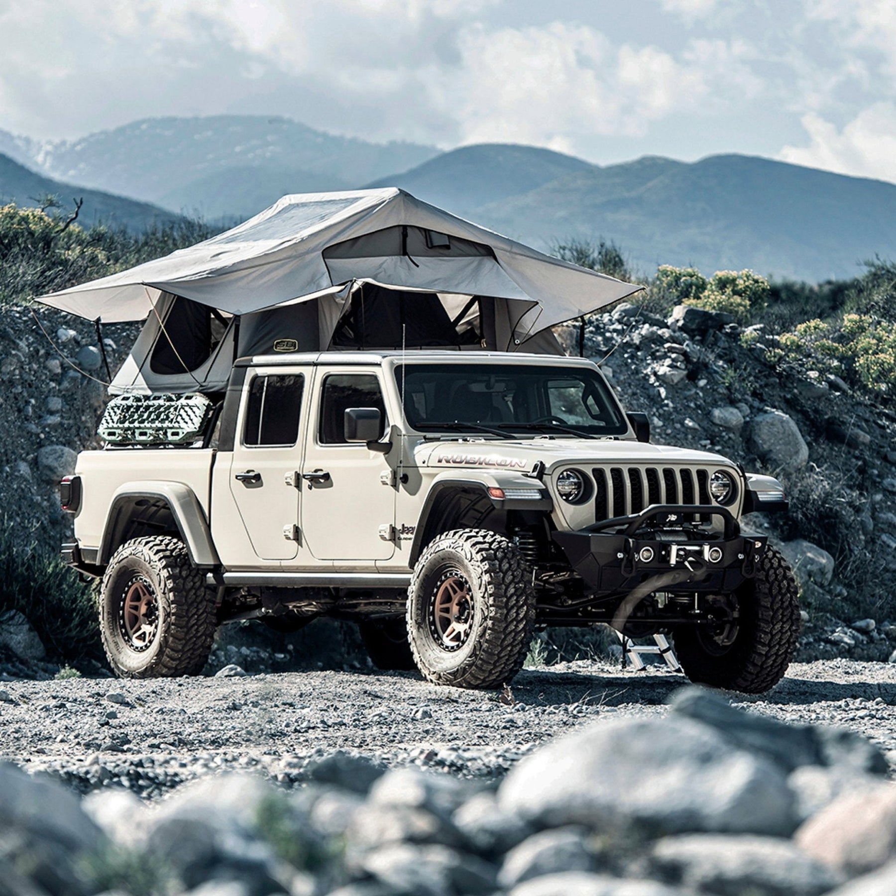 Smittybilt Gen 2 Standard Overland Tent - Recon Recovery