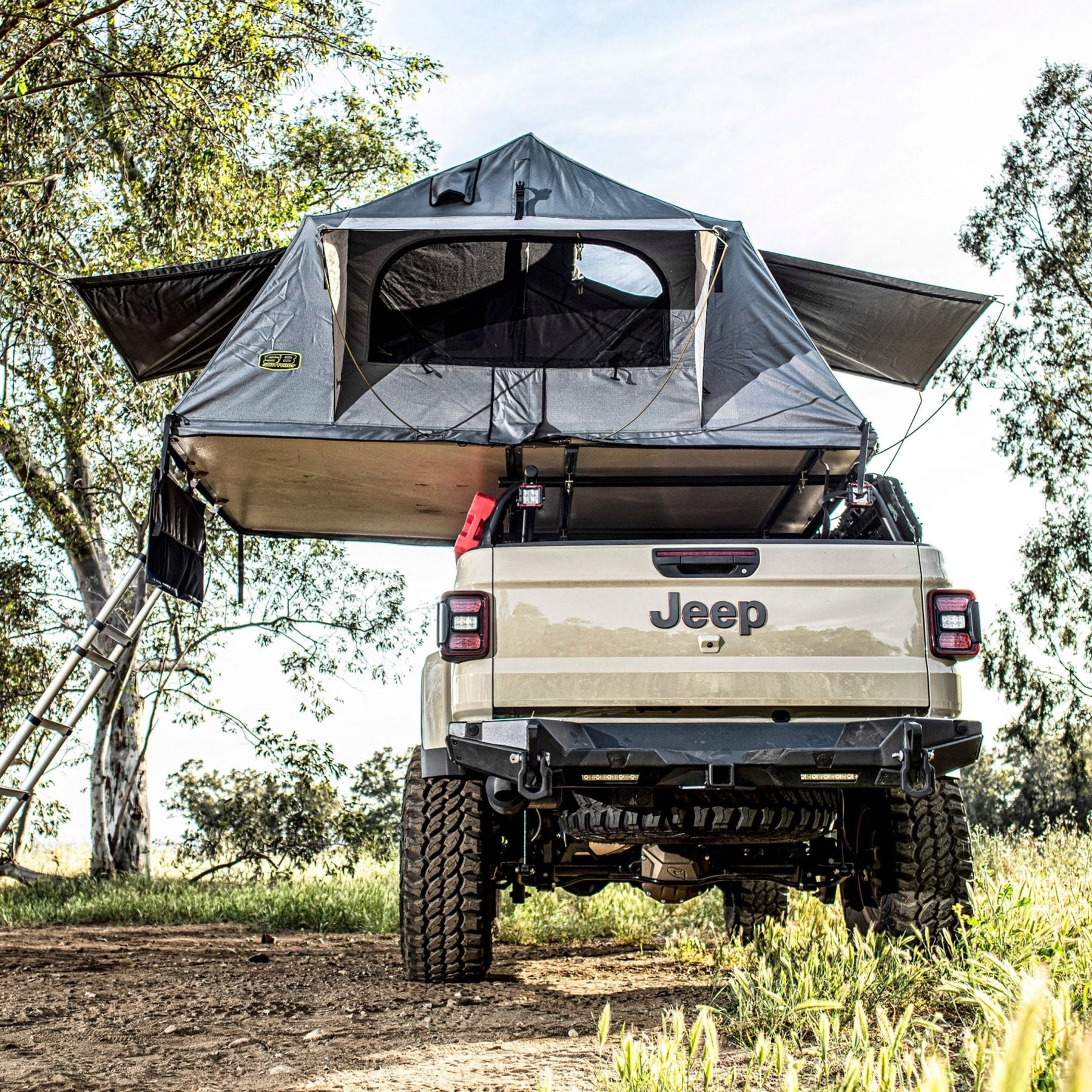 Smittybilt Gen 2 Standard Overland Tent - Recon Recovery