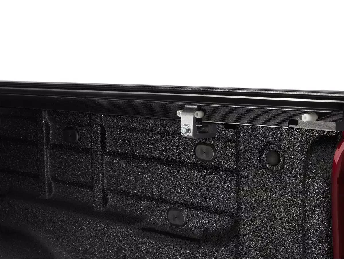 Retrax Pro MX Manual Retractable Tonneau for 2014-2019 GM Silverado Sierra 2500 3500 8ft Bed