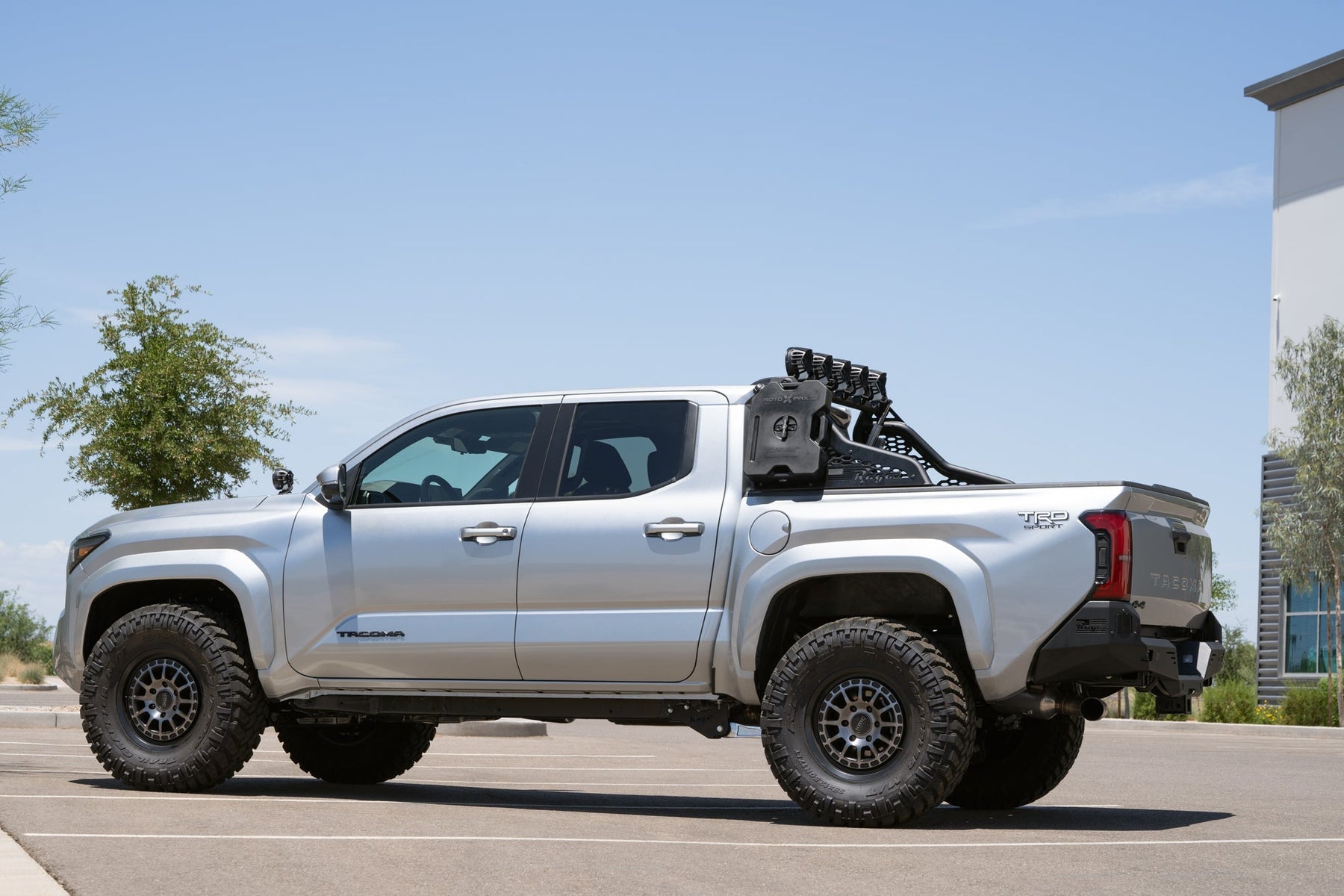 Rago Fabrication  Motorized Chase Rack for 2024-2026 Toyota Tacoma - Recon Recovery