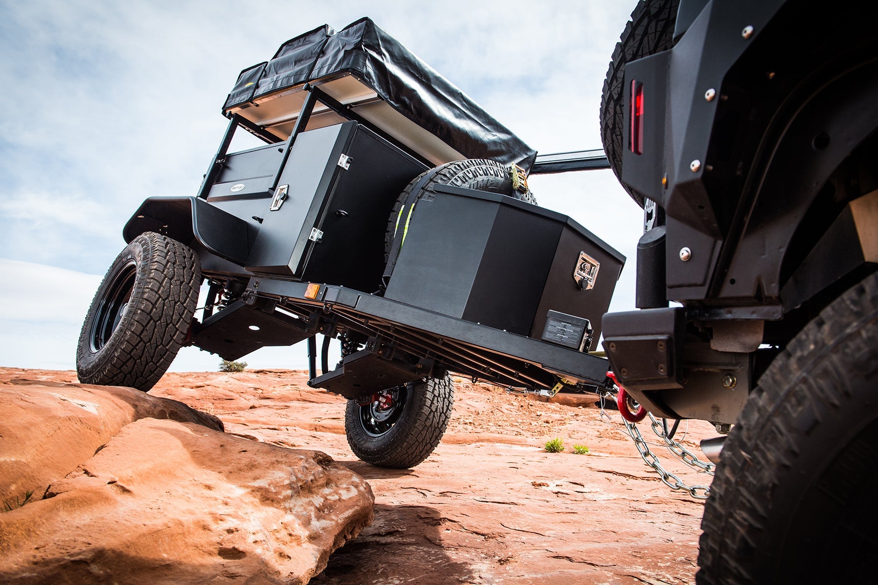 SmittyBilt Scout Military Style Overlanding Trailer with Full Articulating Suspension - Recon Recovery