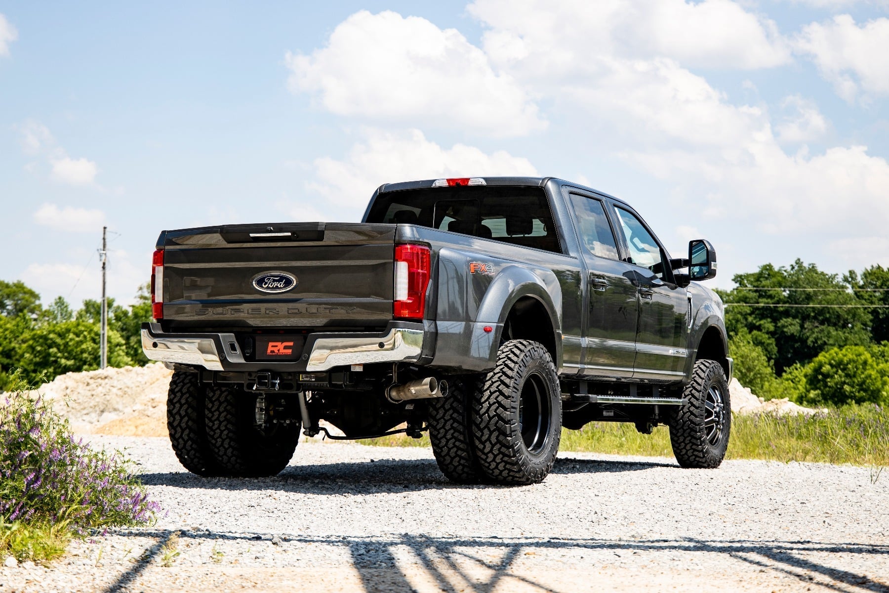 Rough Country 4.5 Inch Lift Kit for 2017-2022 Ford F-350