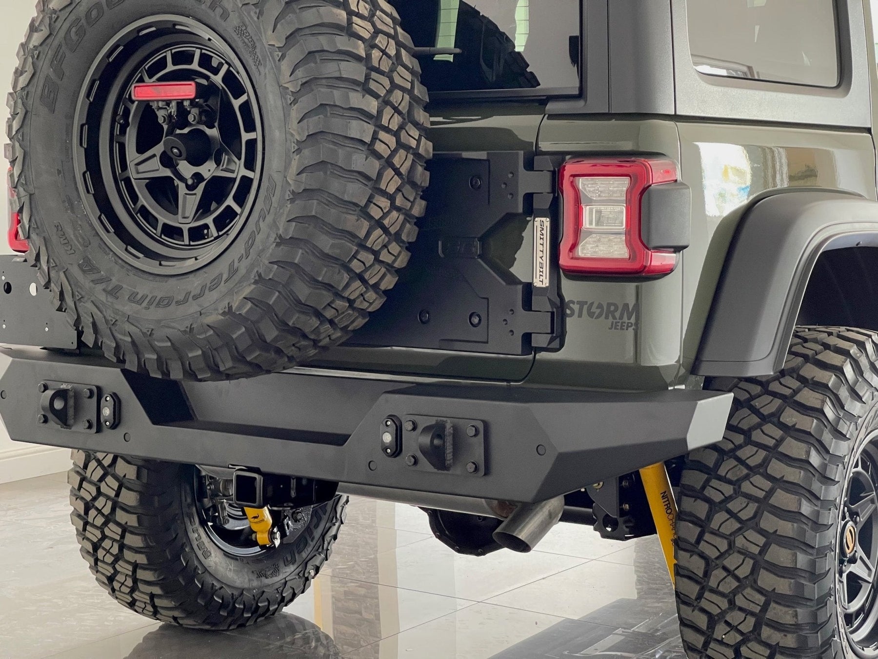 Smittybilt HD Swing Away Pivot Tire Carrier for 2018-2026 Wrangler JL - Recon Recovery