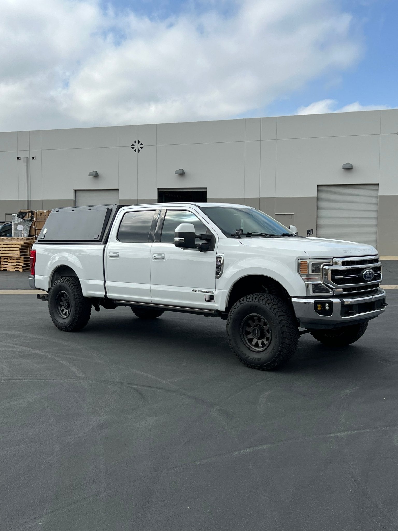 Expedition Stainless Steel Bed Cap With Wing Doors for 2017-2022 Ford F-250 & F-350