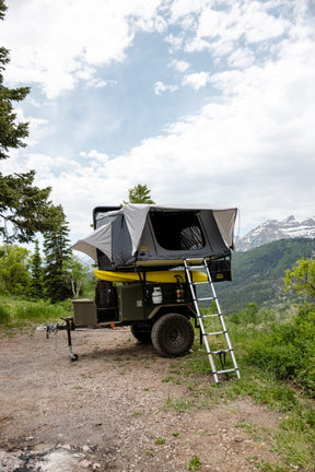 Smittybilt Overland Gen2 XXL Hard Shell Rooftop Tent RTT (5 Person) - Recon Recovery
