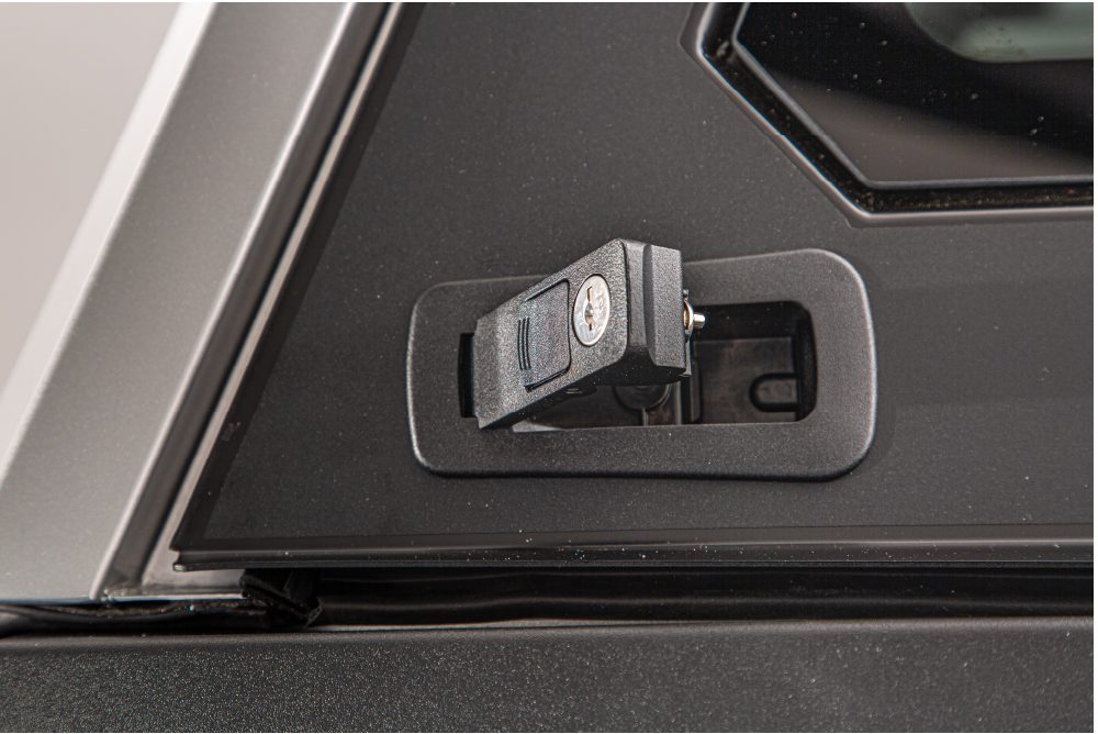RSI EVOa Adventure Smart Bed Cap for 2017-2022 Ford F250 F350 6.8ft Bed- Recon Recovery