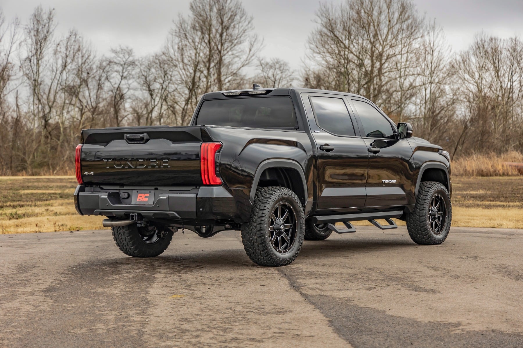 Rough Country 3.5 Inch M1 Lift Kit for 2022-2026 Toyota Tundra