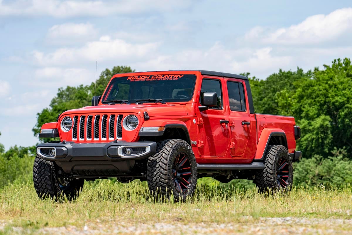 Rough Country 2.5 Inch Leveling Kit for 2020-2023 Jeep Gladiator JT