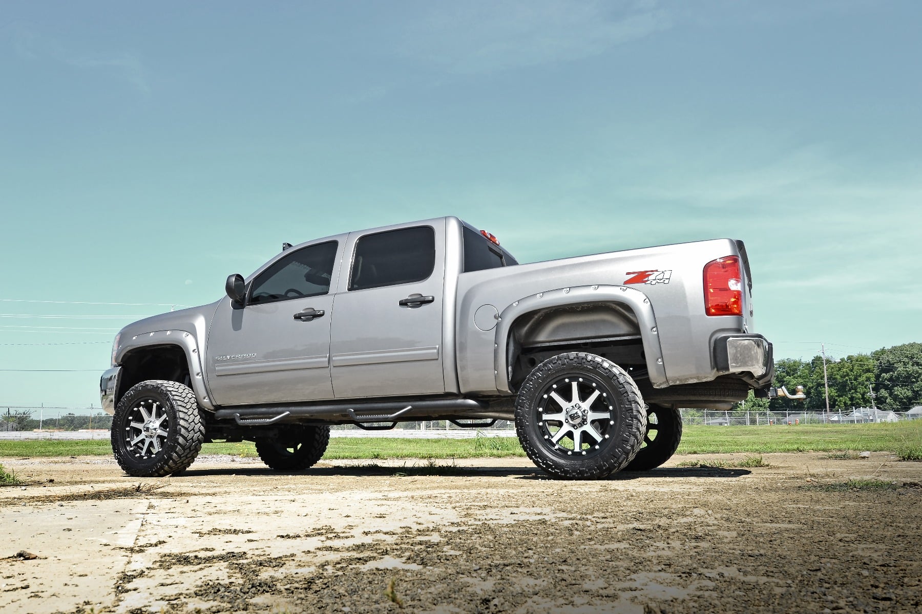 Rough Country 6 Inch Lift Kit for 2007-2013 Chevy Silverado & GMC Sierra 1500