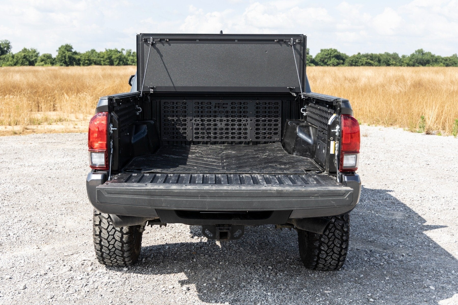 RC Aluminum Tri Fold Low Profile Tonneau Cover for 2005-2015 Toyota Tacoma - Recon Recovery