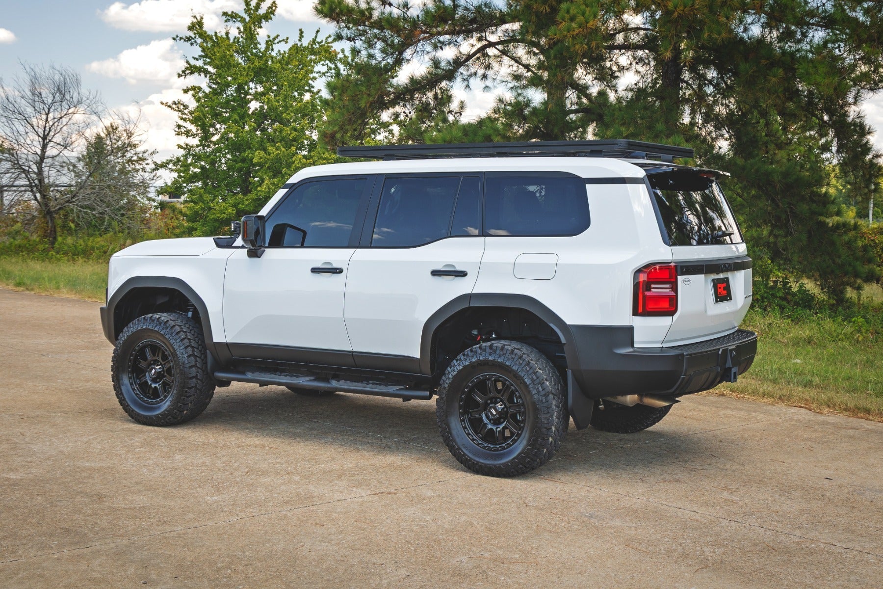 RC Oval Bolt On Nerf Steps for 2024-2026 Toyota Land Cruiser - Recon Recovery