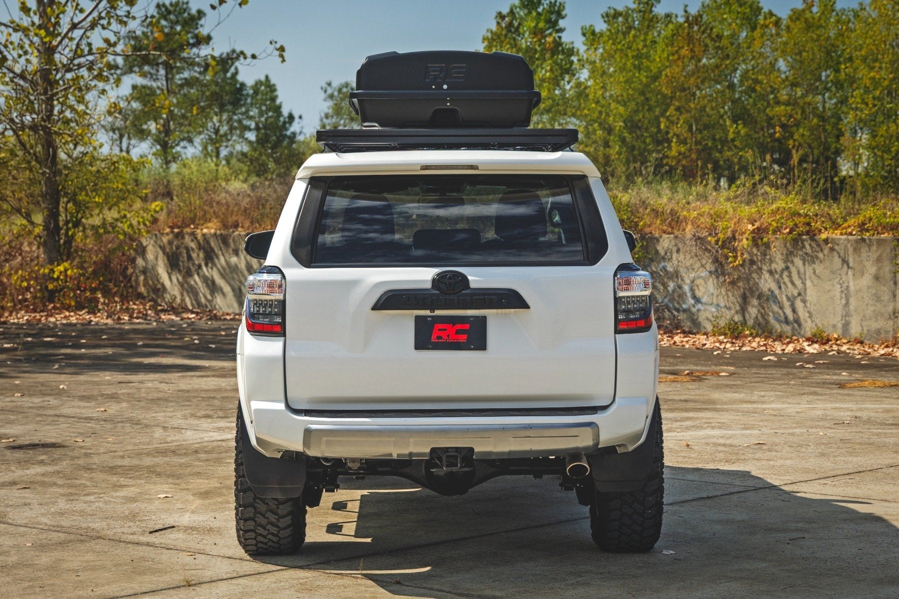 Rough Country Rooftop Cargo Storage Box MADE IN USA | 14.46 Cu Ft Lockable Roof Storage