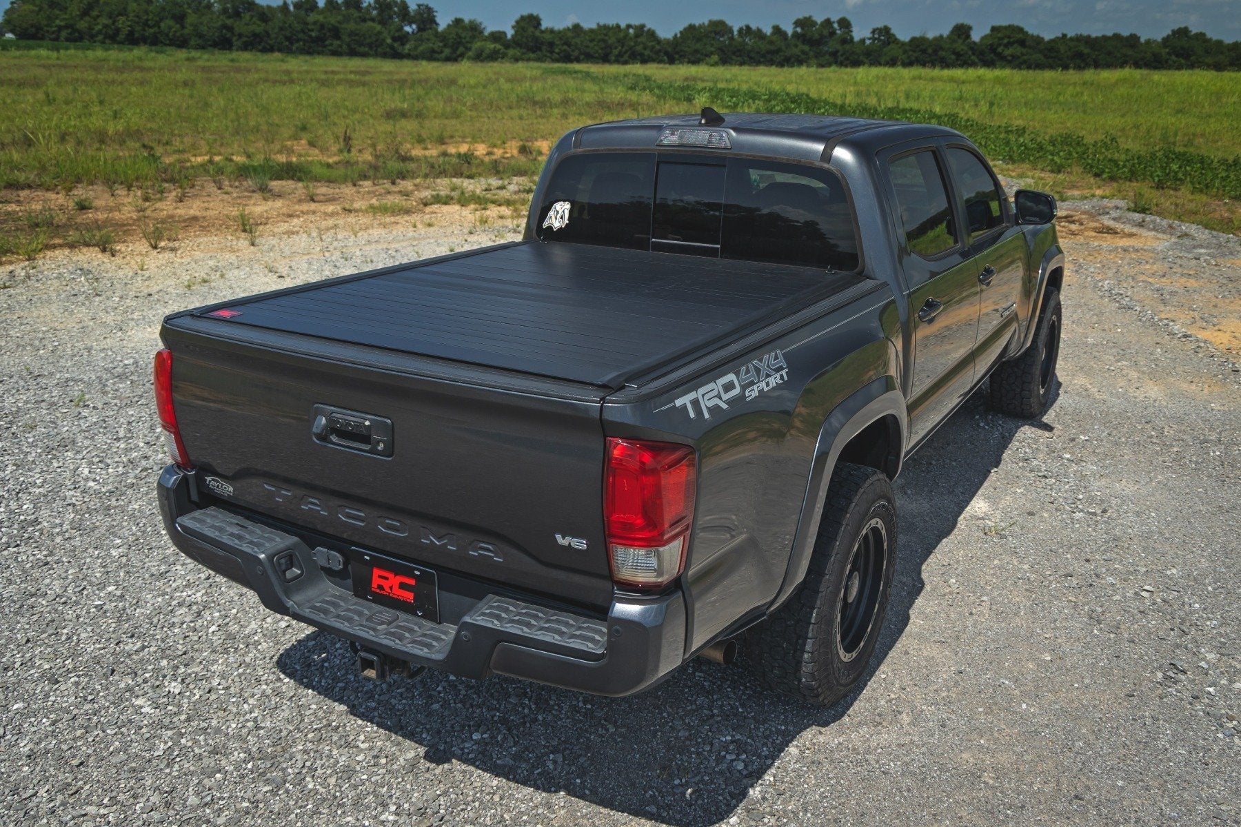 RC Hard Roll up Aluminum Tonneau Cover for 2016-2023 Toyota Tacoma 5' Bed - Recon Recovery
