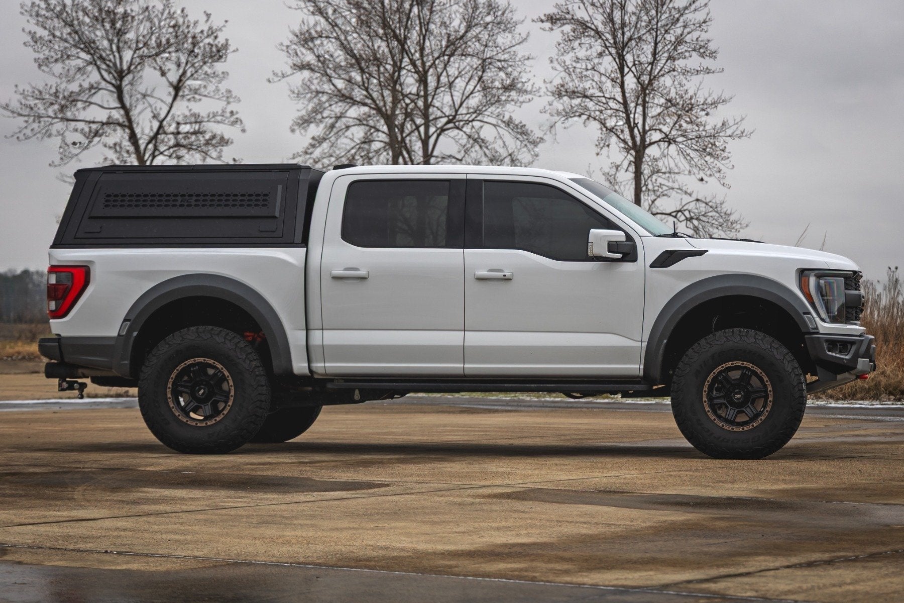 RC Modular Truck Bed Cap for 2021-2026 Ford F-150 (5.5' Bed) - Recon Recovery