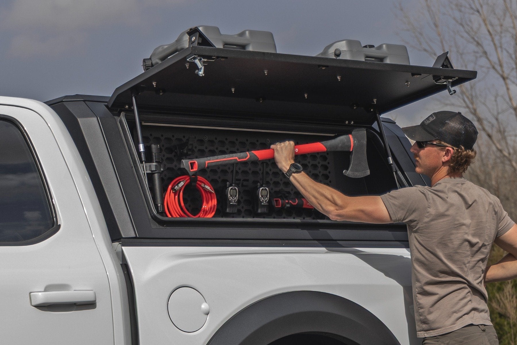 RC Modular Bed Cap Molle Panel & Storage Bin Accessory (Driver Side) + LED Lighting - Recon Recovery
