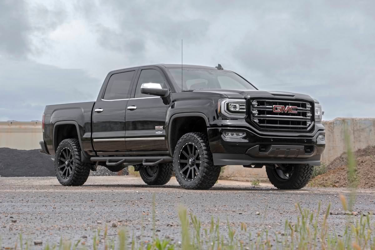 Rough Country 3.5 Inch Lift Kit for 2007-2016 Chevy/GMC 1500