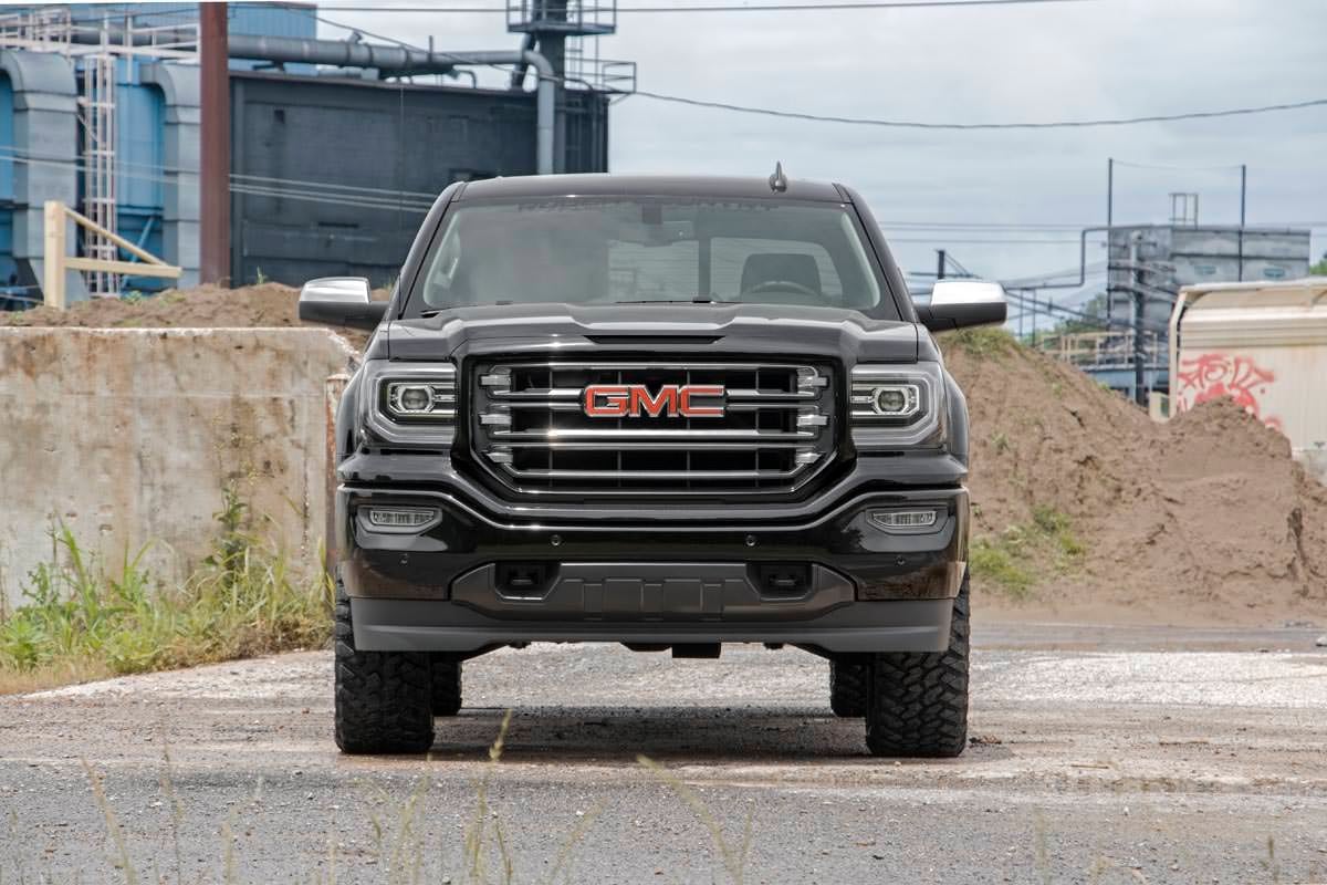 Rough Country 3.5 Inch Lift Kit for 2007-2016 Chevy/GMC 1500