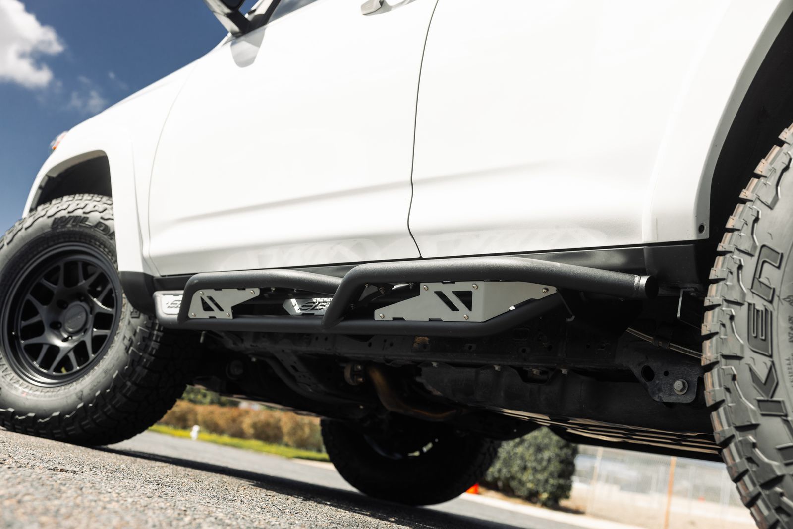 Smittybilt Apollo Bolt On Sliders With Step For 2010-2024 Toyota 4Runner - Recon Recovery