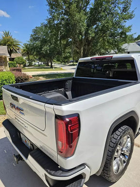 Retrax Pro MX Manual Retractable Tonneau for 2014-2019 GM Silverado Sierra 2500 3500 8ft Bed