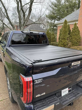 Retrax Pro MX Manual Retractable Tonneau for 2014-2019 GM Silverado Sierra 2500 3500 8ft Bed