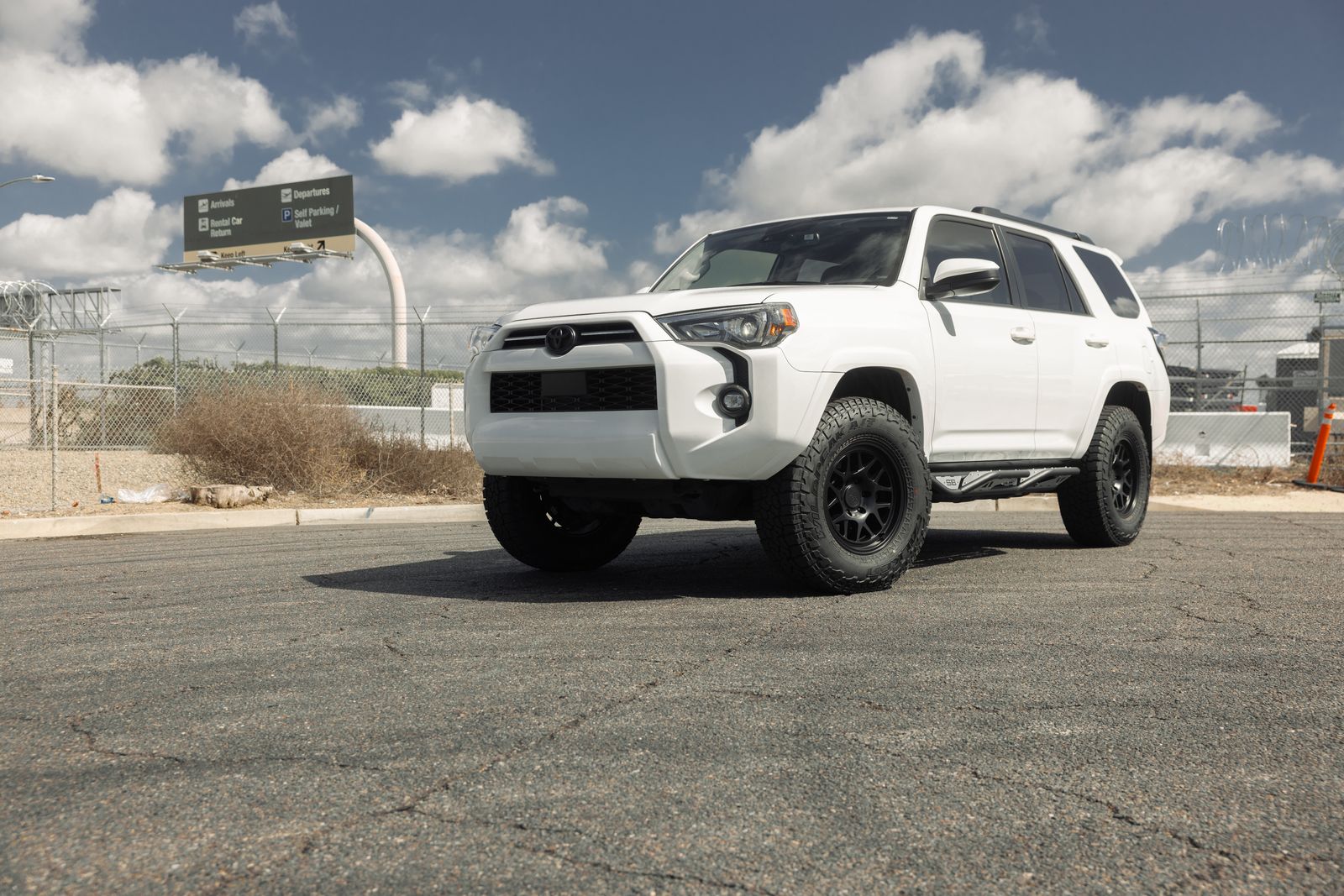 Smittybilt Apollo Bolt On Sliders With Step For 2010-2024 Toyota 4Runner - Recon Recovery