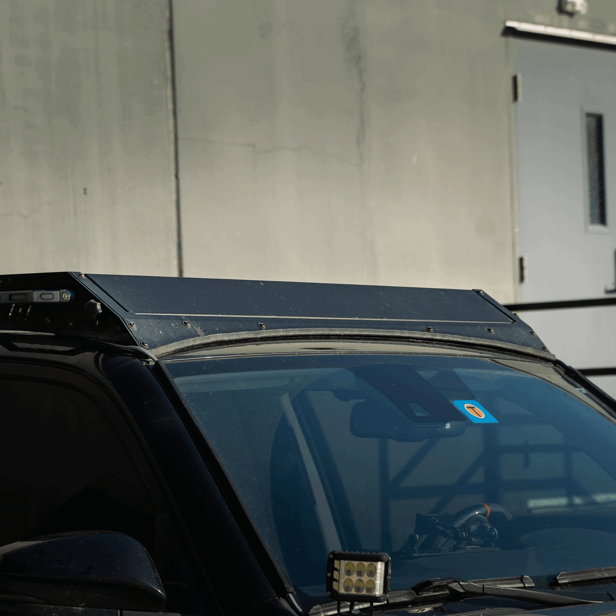 Low Profile Bolt On Premium Roof Rack With Light Guard For 2005-2023 Toyota Tacoma