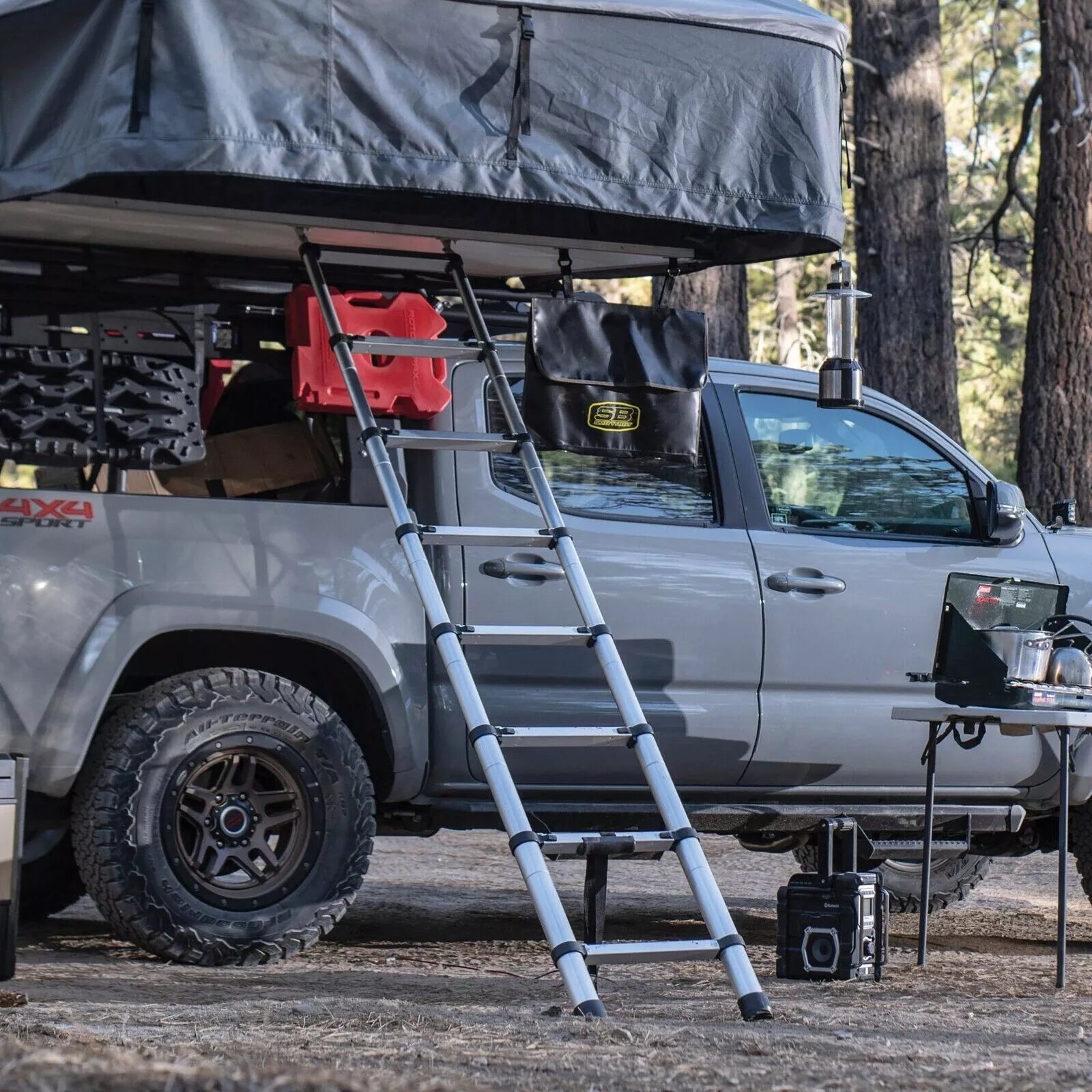 Smittybilt Gen 2 XL Overlander Rooftop Tent - Recon Recovery