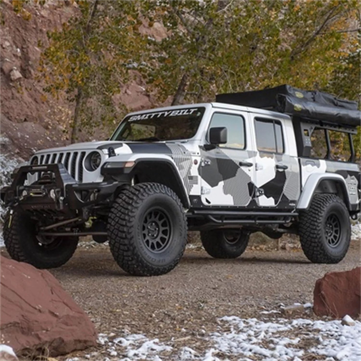 Smittybilt SRC Side Armor Sliders with Step For 2020-2025 Jeep Gladiator JT -  Recon Recovery