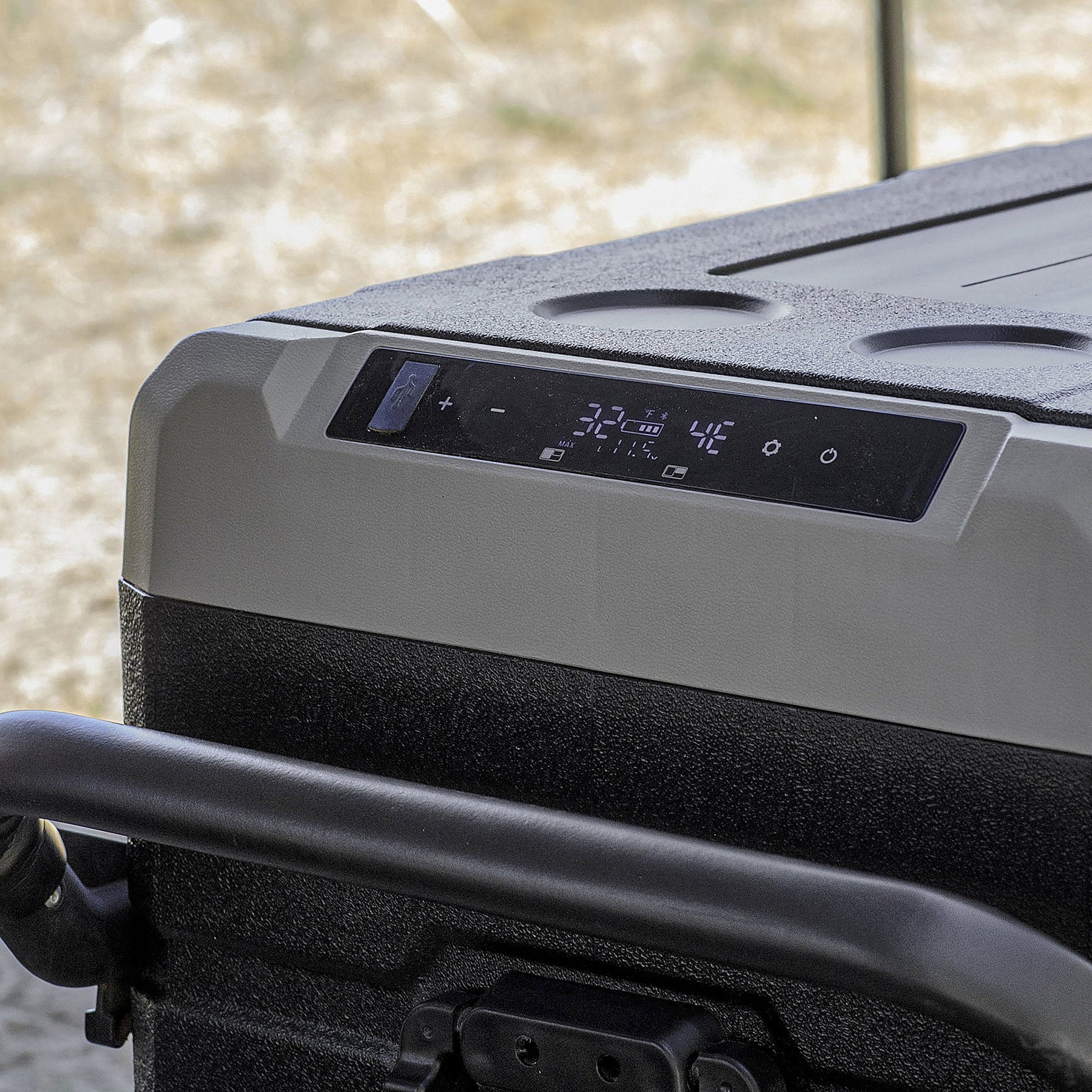 Smittybilt Waypoint Dual Zone 55L Fridge & Freezer with Chargeable Battery - Recon Recovery