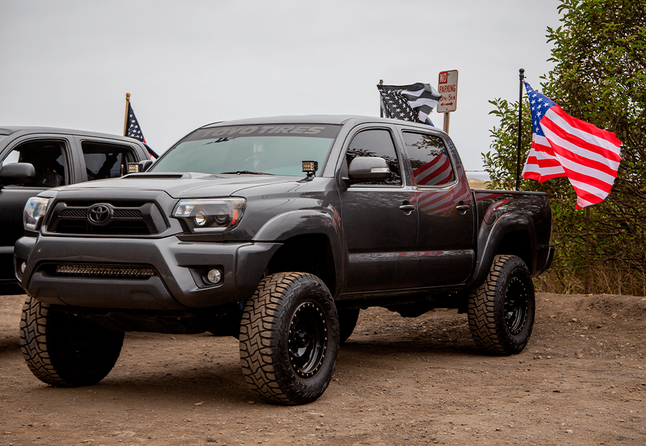 Low Profile Bolt On LED Ditch Light Mounting Brackets For 2005-2015 Toyota Tacoma