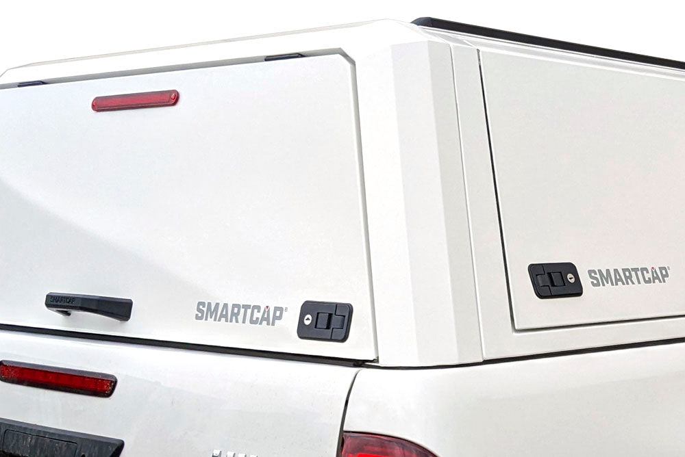 RSI EVOd Defender EDGE SmartCap in OEM White for 2022-2026 Nissan Frontier 6ft Long Bed