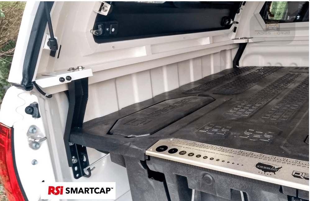 RSI EVOd Defender EDGE SmartCap in OEM White for 2022-2026 Nissan Frontier 5ft Short Bed